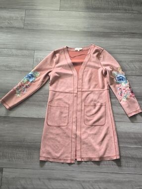 Pink Embroidered Floral Sleeve Open Cardigan By Solitaire Size Small